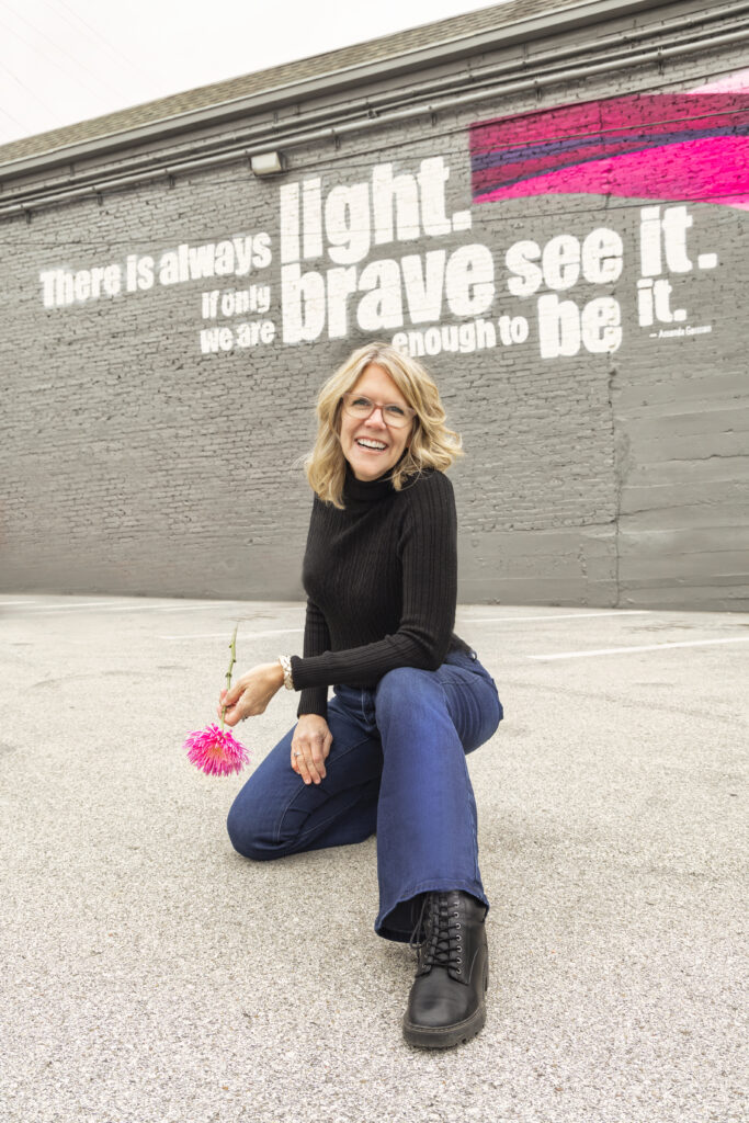 Tween empowerment photographer, Debbie McFarland coaches photographers 
